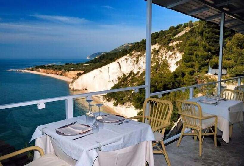 בית מלון כפרי Villa Scapone