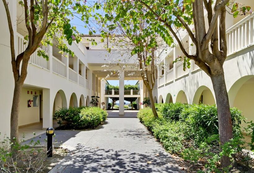 استراحتگاه Impressive Playa Granada Golf