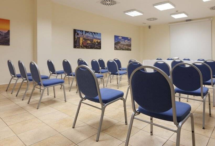 استراحتگاه Impressive Playa Granada Golf