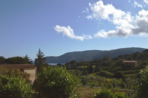 Appartamenti Elbamar Lacona