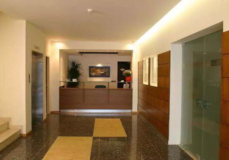 Blue Sea Hotel Alimos