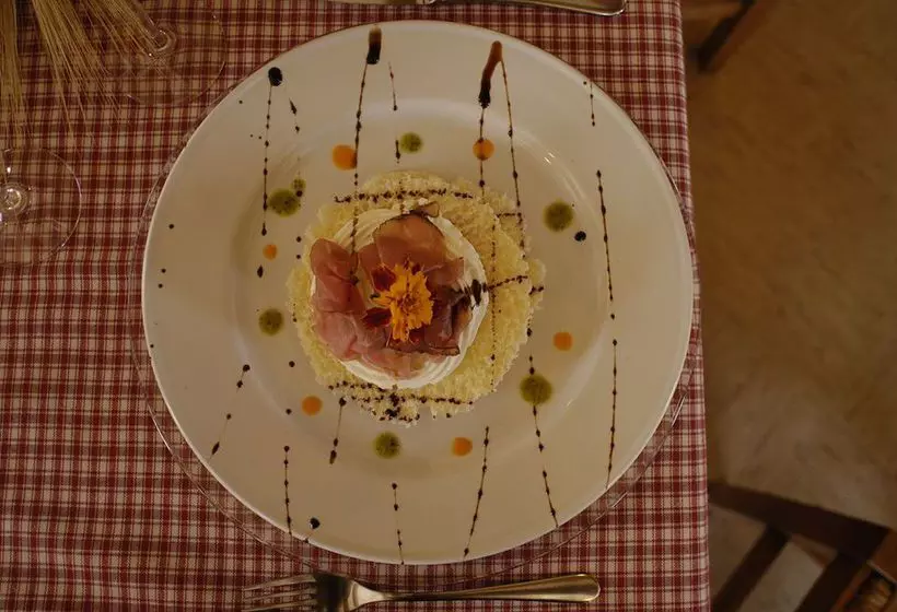 ホテル Albergo Remauro