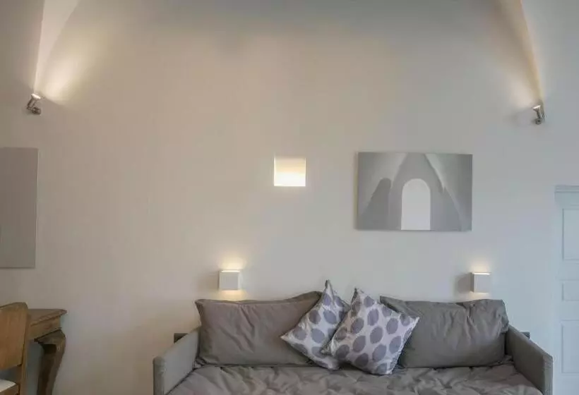 هتل Aria Suites & Villas