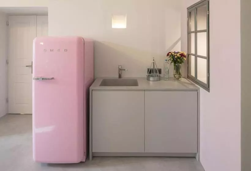 هتل Aria Suites & Villas