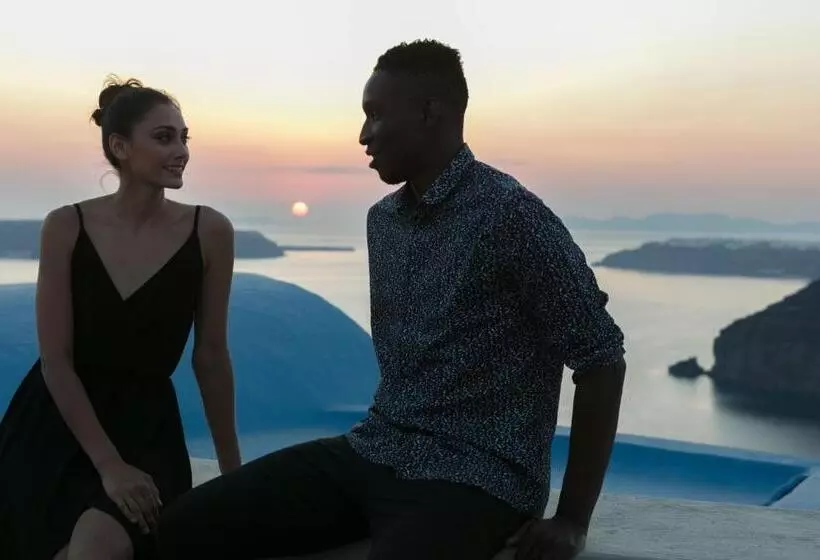 هتل Aria Suites & Villas