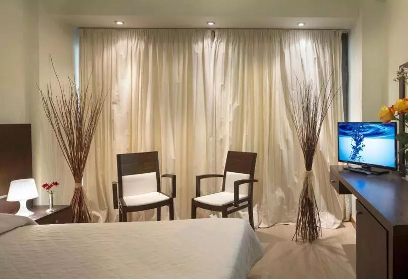 Blue Sea Hotel Alimos