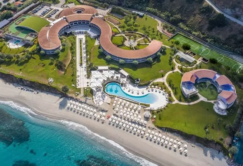 هتل Capovaticano Resort Thalasso Spa