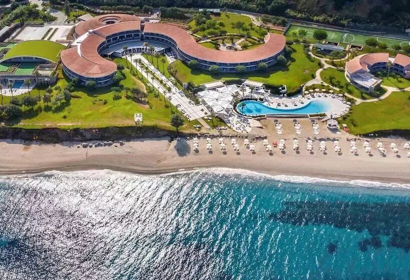 هتل Capovaticano Resort Thalasso Spa
