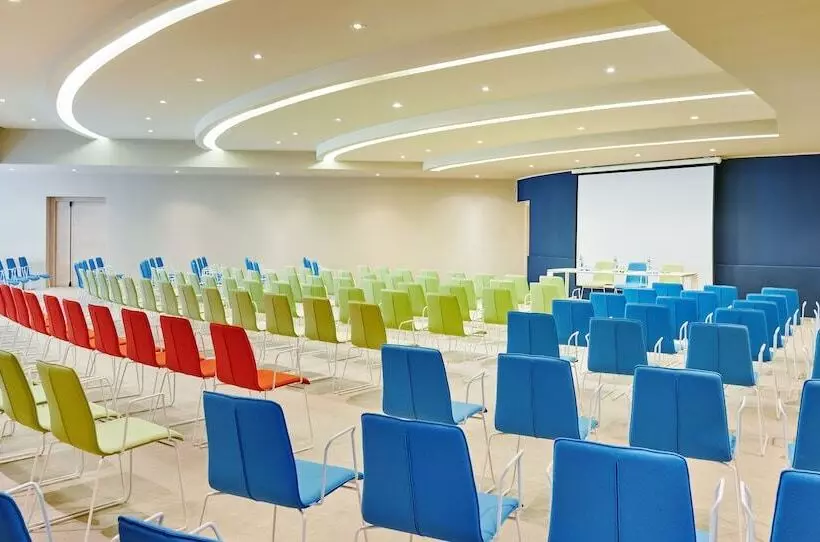 هتل Capovaticano Resort Thalasso Spa