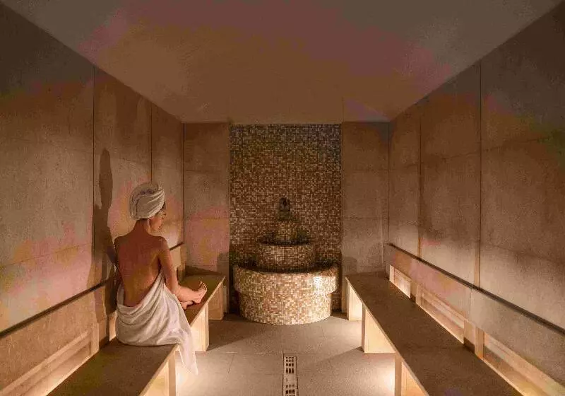 هتل Capovaticano Resort Thalasso Spa