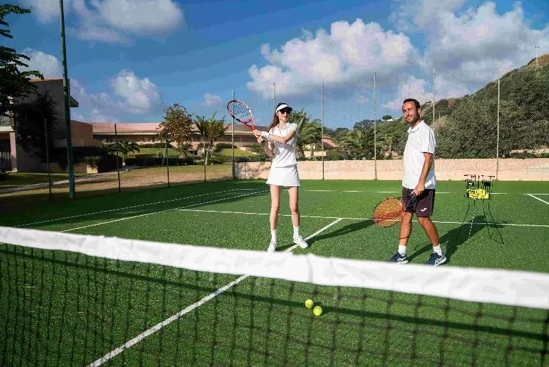 هتل Capovaticano Resort Thalasso Spa