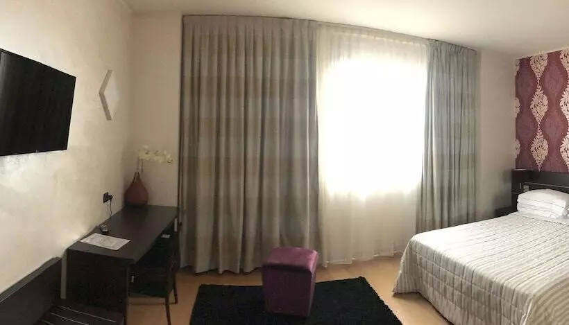 בית מלון כפרי Casta