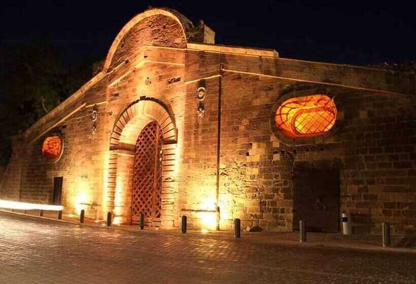 Centrum Hotel   City Center