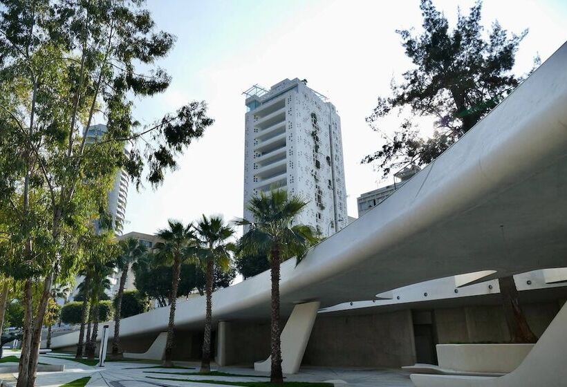 Centrum Hotel   City Center