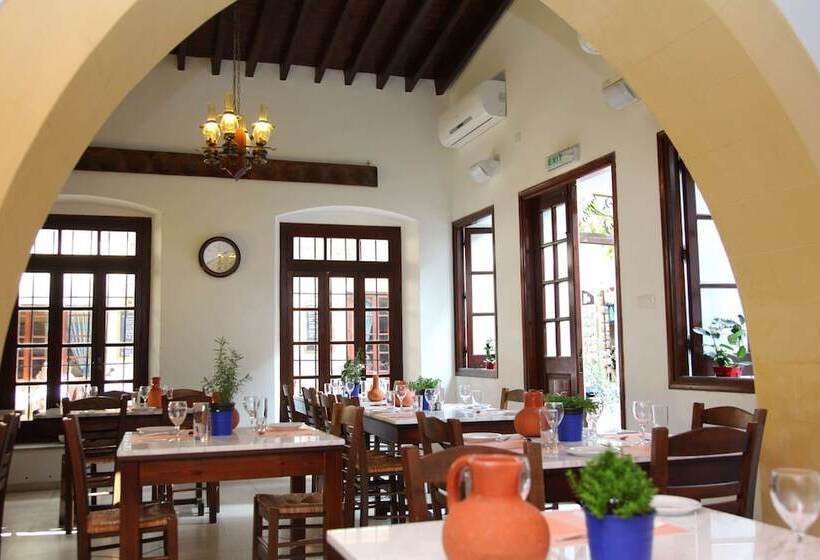 Centrum Hotel   City Center