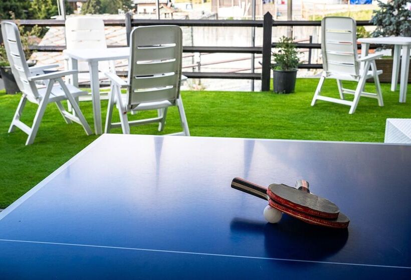 בית מלון כפרי De Champoluc