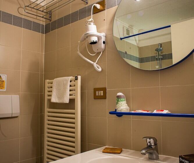 בית מלון כפרי De Champoluc