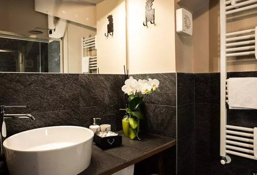 فندق De Champoluc