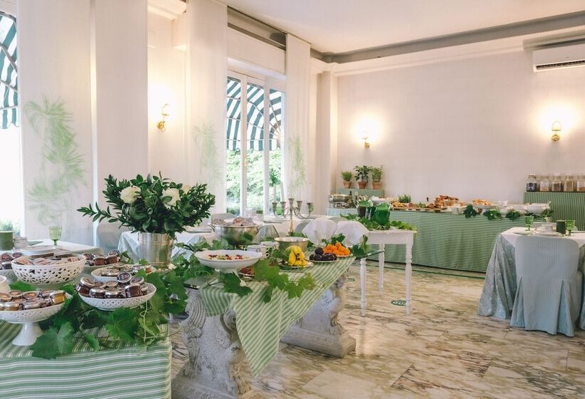 فندق Eveline Portosole