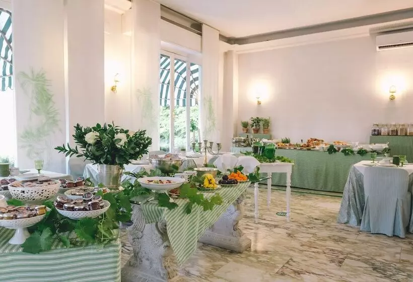 فندق Eveline Portosole