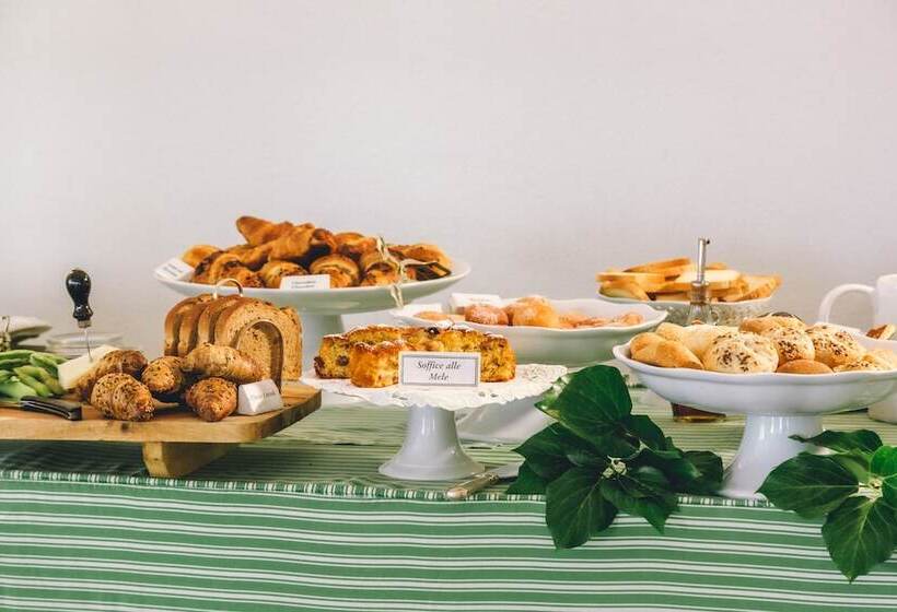 فندق Eveline Portosole