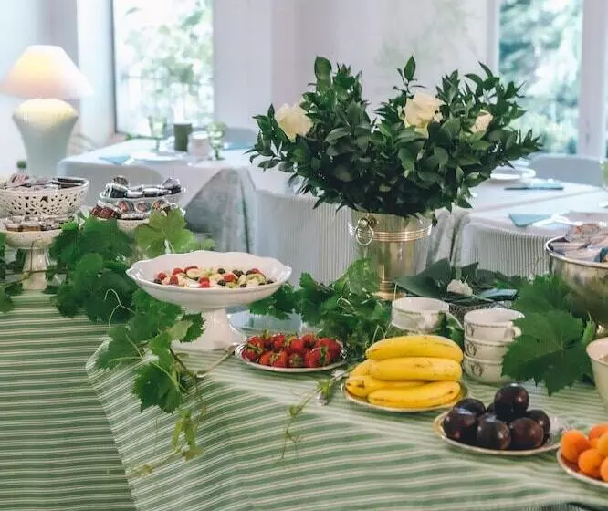 فندق Eveline Portosole