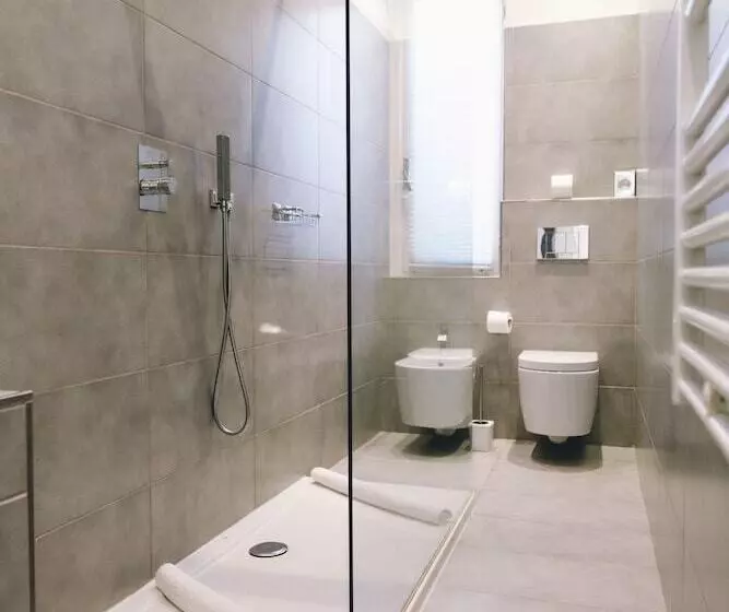 فندق Eveline Portosole