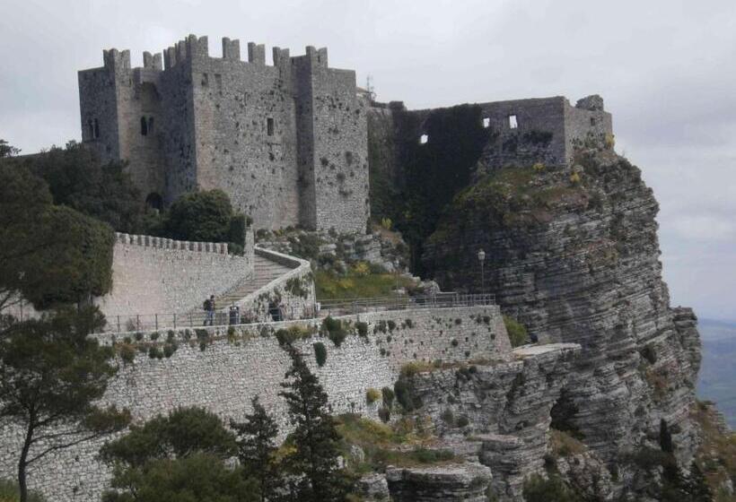 בית מלון כפרי History