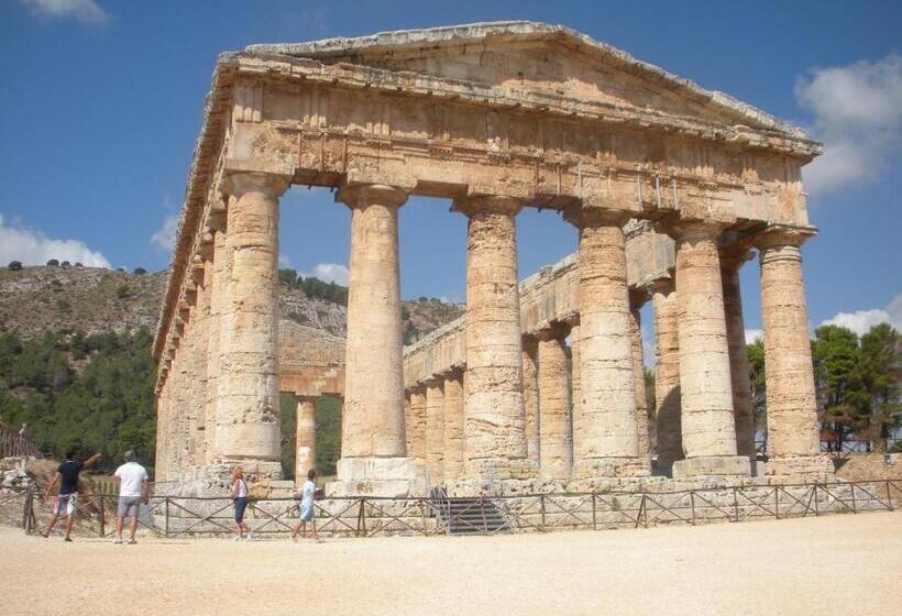 בית מלון כפרי History