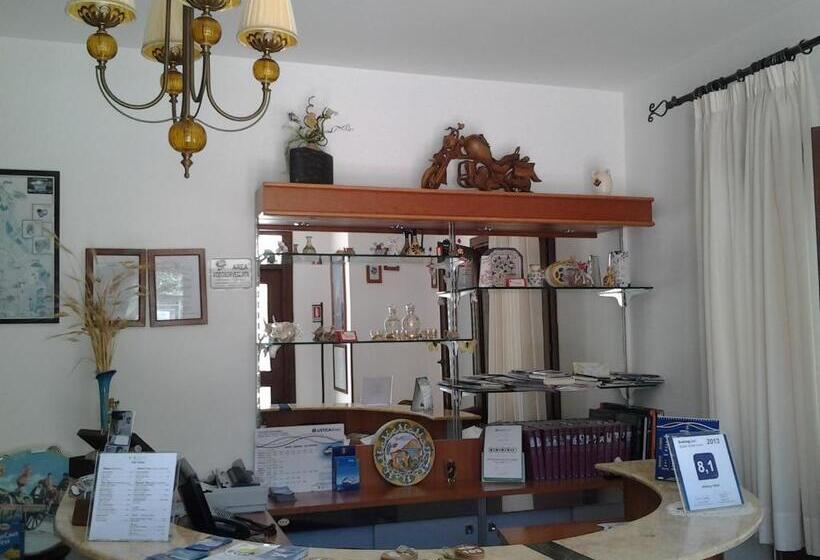 בית מלון כפרי History