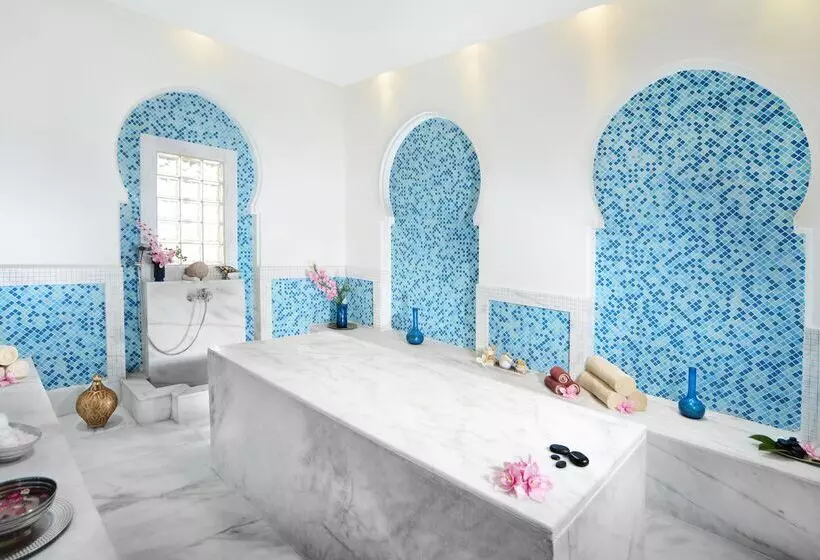 استراحتگاه JAZ Aquamarine