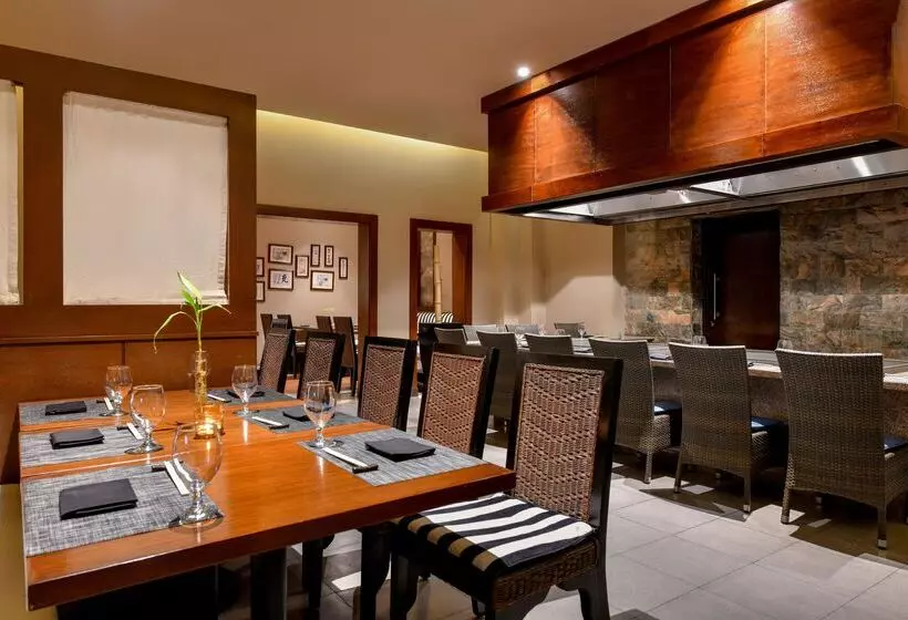 استراحتگاه JAZ Aquamarine