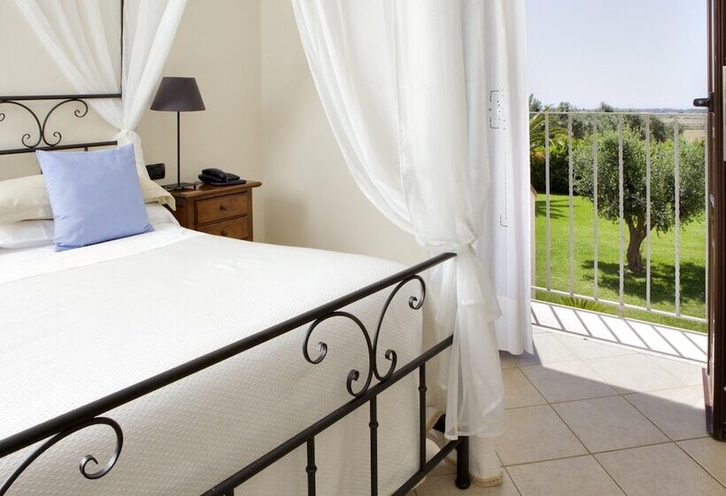 فندق Masseria Panareo