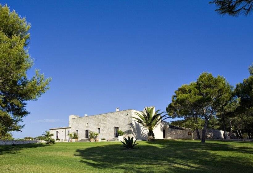 فندق Masseria Panareo