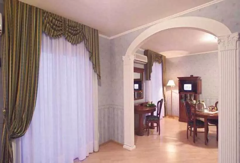 Отель Parco Serrone