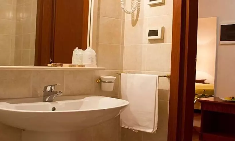 Отель Parco Serrone