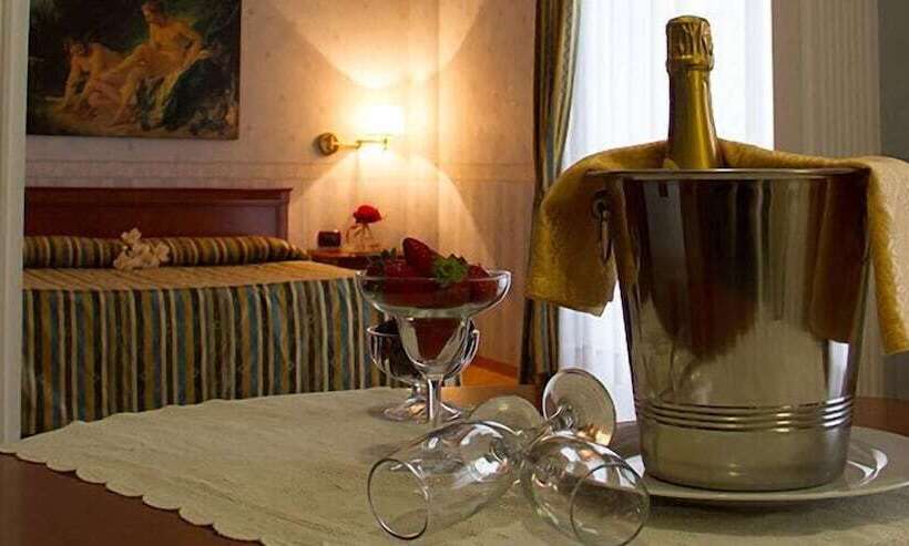 Отель Parco Serrone