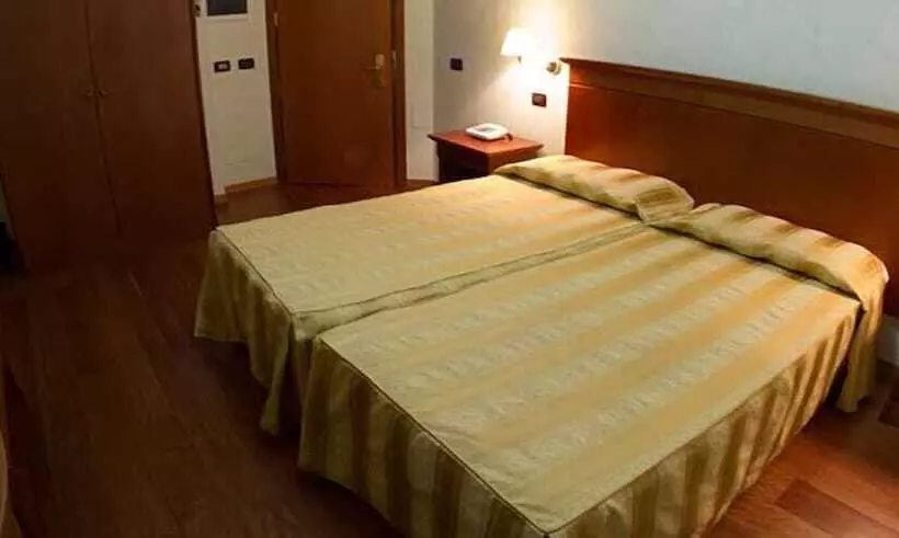 Отель Parco Serrone