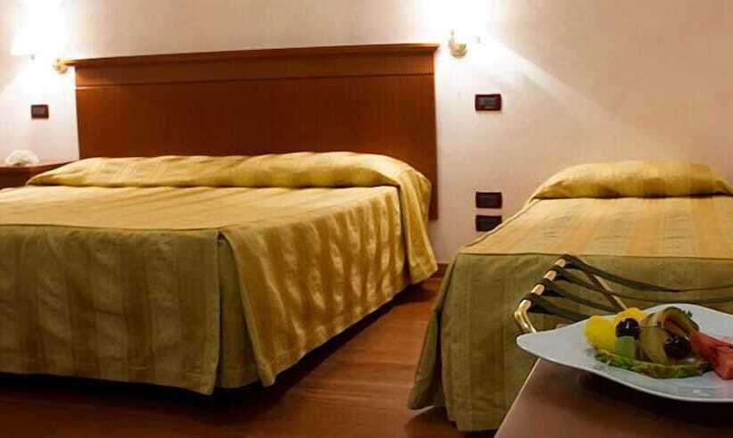 Отель Parco Serrone