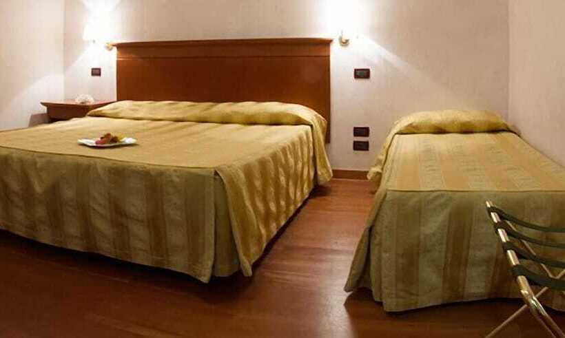 Отель Parco Serrone