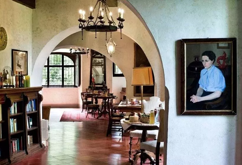 هتل Relais La Torre