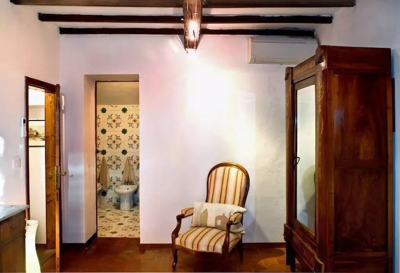 هتل Relais La Torre