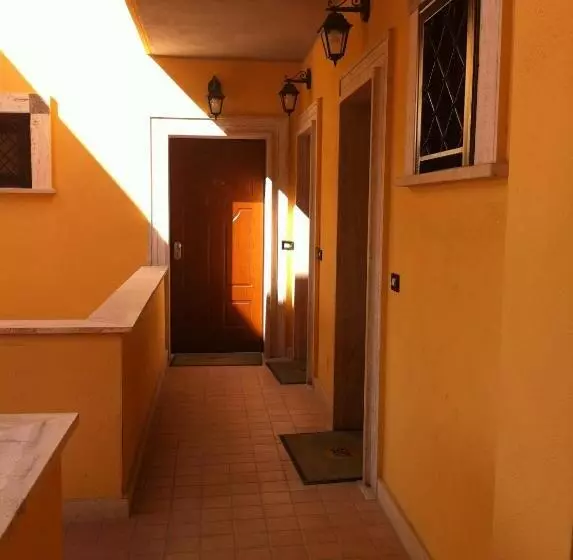 Отель La Maison Jolie