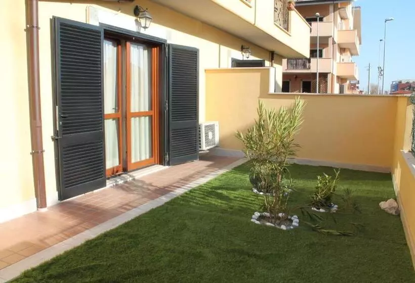 Отель La Maison Jolie