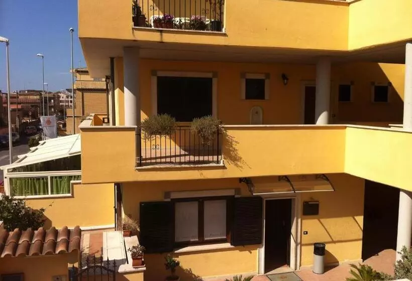 Отель La Maison Jolie