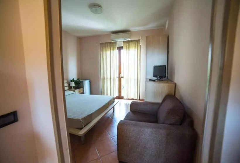 Отель La Maison Jolie