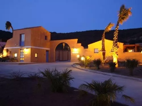 Отель S'acqua Sassa Resort