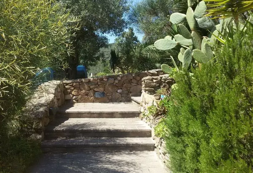 Отель S'acqua Sassa Resort