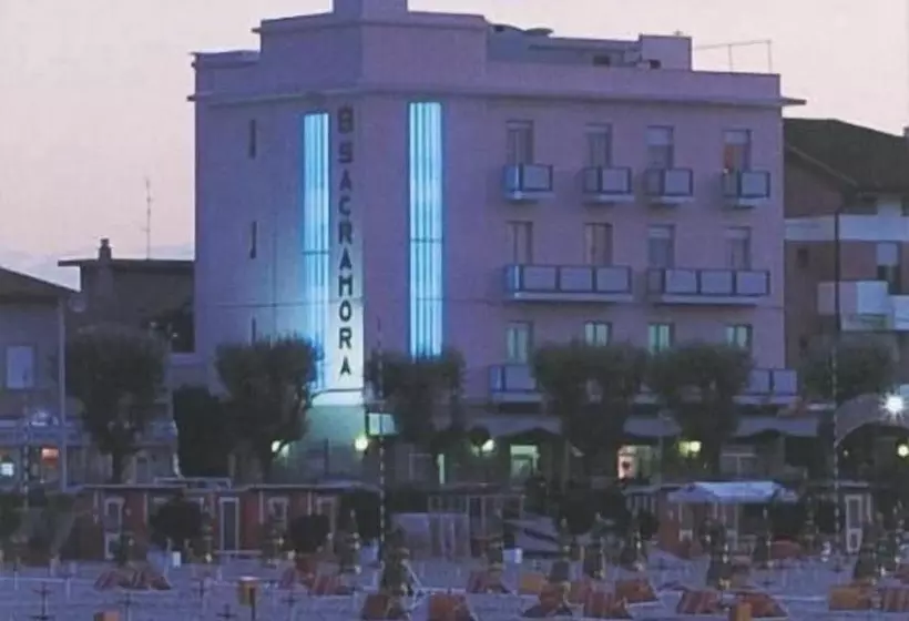 Hotel Sacramora