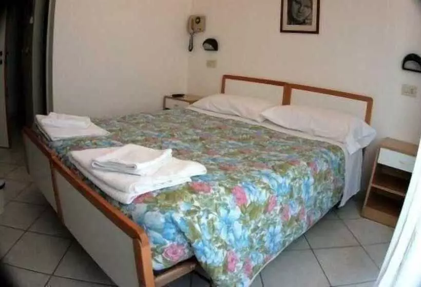 Hotel Sacramora